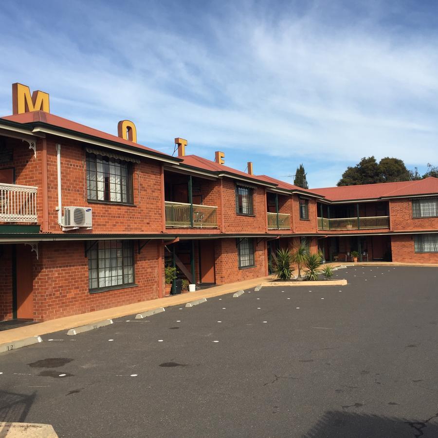 Poet'S Recall Motel Gundagai Exterior photo